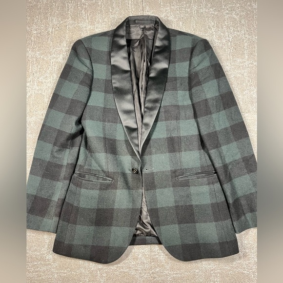 J. Crew Ludlow Italian Cloth Plaid Green Black Suit Coat Blazer Size 34S - Picture 1 of 6